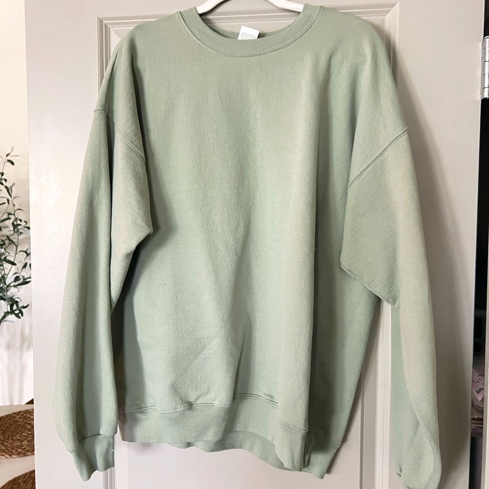 *SALE* Hanes Sweatshirt